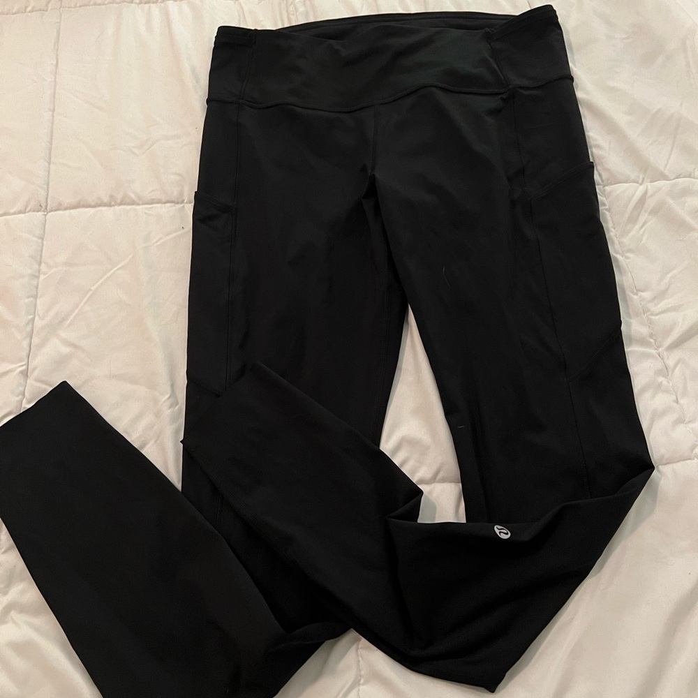 Lululemon leggings w/ side pocket